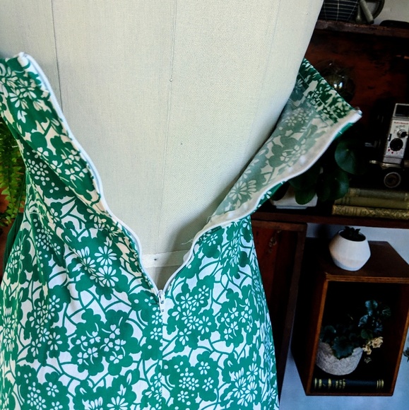 Vintage Green and White Swing Dress - Picture 7 of 8